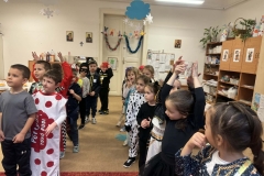 b712e05b-2e24-4184-ac5a-b51bf61034e4