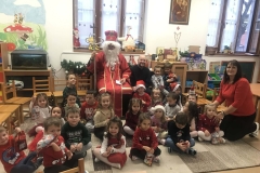 f4d3df8b-6a2b-49e0-badb-2568b5269a65